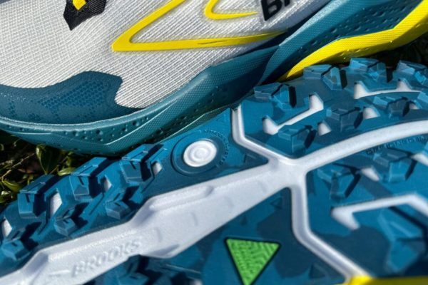 Pantofi alergare trail Brooks Caldera 8
